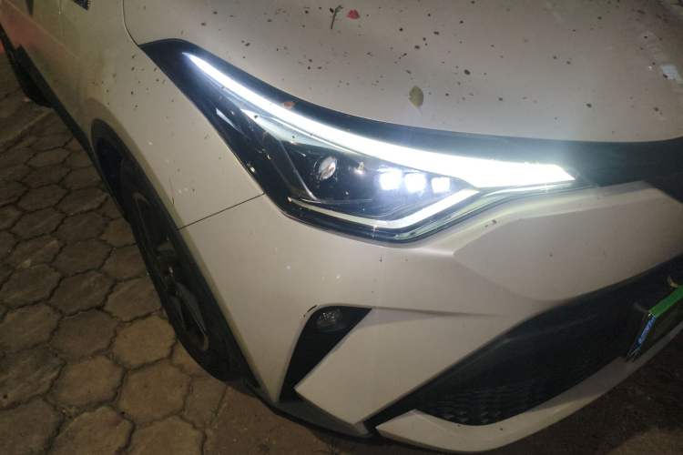 Used Toyota C-HR 2021 Dual-Motor 2.0L E-CVT Luxury Edition Right Front Headlight