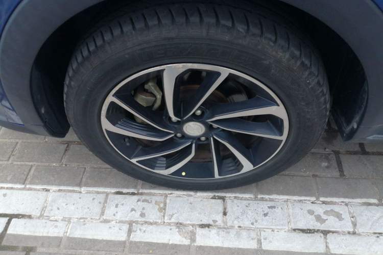 Used Zotye T300 2017 1.5T CVT Luxury Model Left Front Wheel Hub