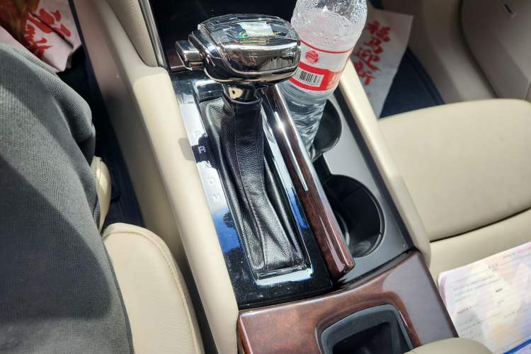 Used Cadillac XTS 2013 28T Luxury Model