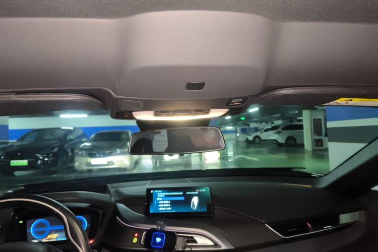 Used BMW i8 2019 Convertible Sports Car
