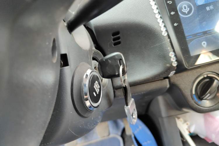 Used Suzuki Swift 2014 1.3L Manual Standard Edition