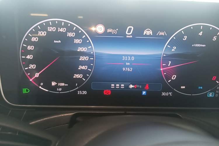 Used Mercedes-Benz C-Class 2024 Facelifted C-Class 260 L Night Edition Sports Version
