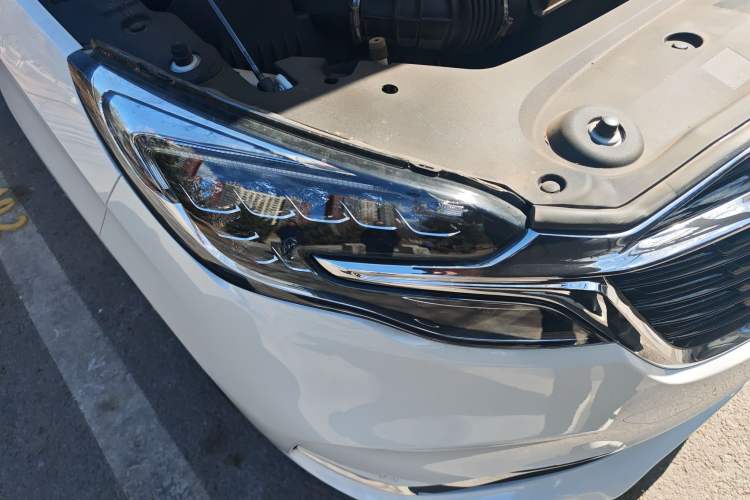 Used Buick GL8 2022 ES Landtrek 653T Flagship Model