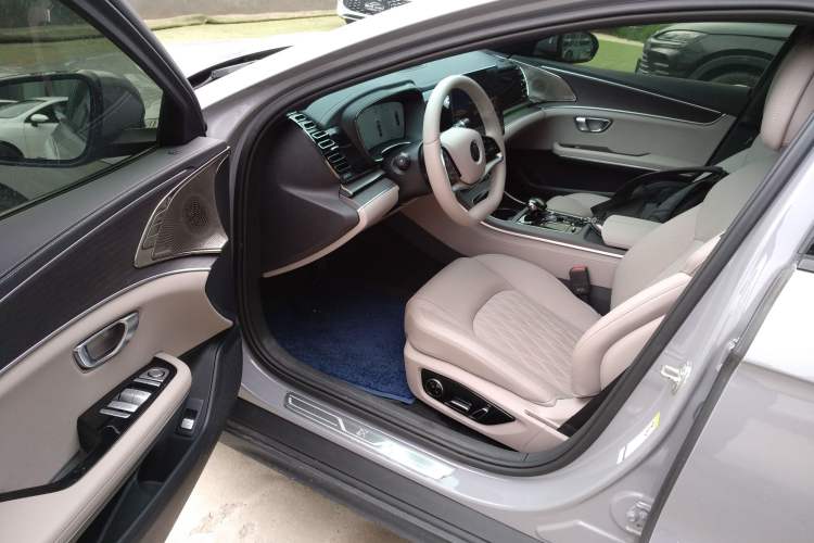 Used BYD Han 2025 EV with 701 km of Laser Radar-Enabled Intelligent Driving