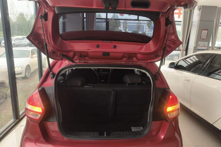 Used Geely Auto Vision X1 2017 1.3L Manual Frenzy Edition