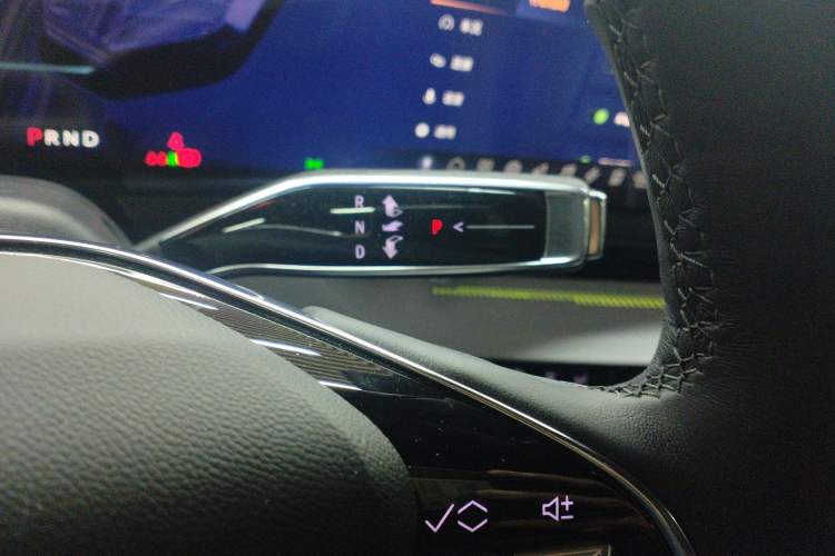 Used Cadillac OPTIQ 2024 Four-Wheel Drive Long-Range Version
