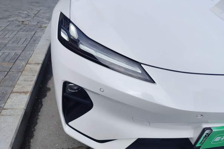 Used Deepal L07 2025 230 Ultra Qiankun Intelligent Driving ADS SE Range-Extended Version
