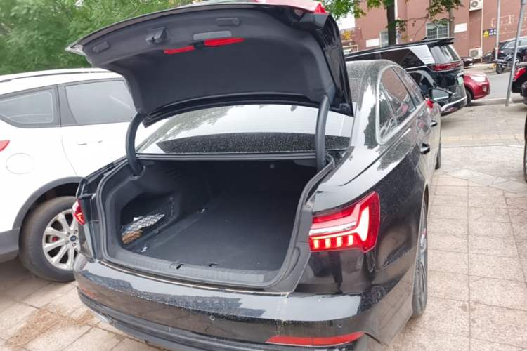 Used Audi A6L 2019 40 TFSI Luxury Dynamic Model

