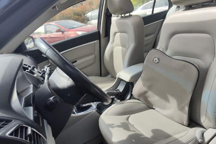 Used Geely Auto Emgrand 2014 Sedan 1.5L CVT Elite Model
