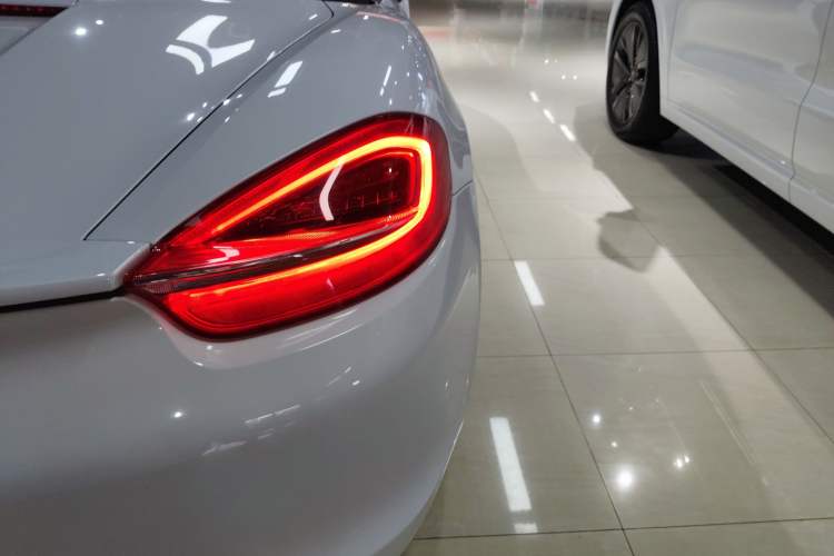 Used Porsche Boxster 2013 Boxster 2.7L Right Rear Taillight