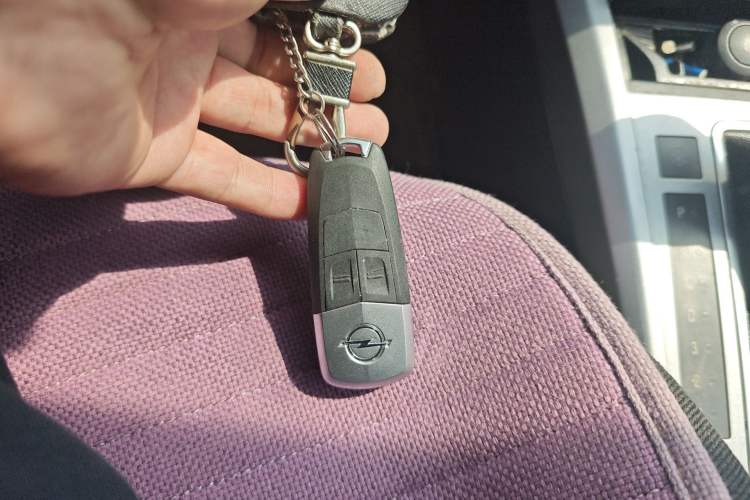 Used Opel Astra 2006 1.8 GTC Three-Door Model
