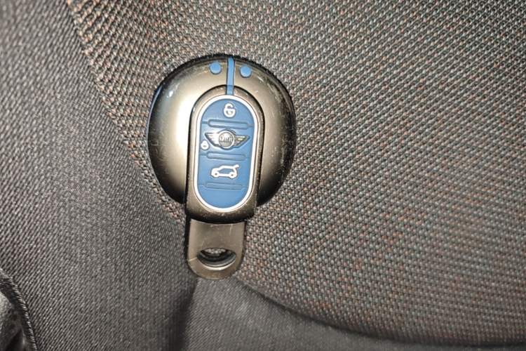 Used MINI 2023 1.5T ONE Vehicle Key