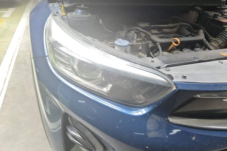 Used Kia kx1 Stonic 2019 1.4L Automatic Fun Edition China VI Right Front Headlight