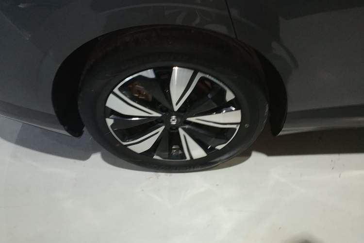 Used CHANGAN NEVO A07 2023 Range-Extended 200 Pro Exterior 5