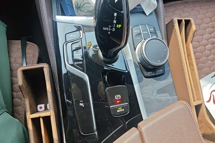 Used BMW 5 Series 2022 530Li Leading Model M Sport Package