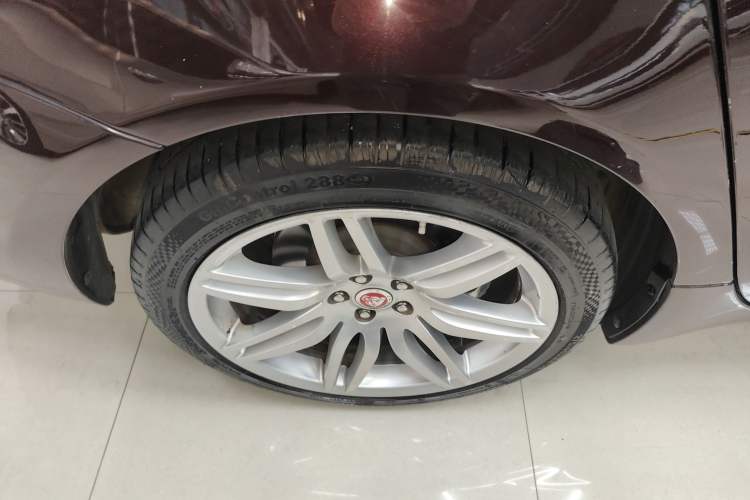 Used Jaguar XJ 2018 XJL 3.0 SC Two-Wheel-Drive Elegant Business Edition
