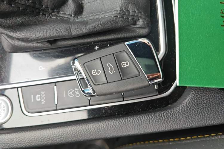 Used Volkswagen FAW-Volkswagen CC 2021 380TSI Striking Edition
