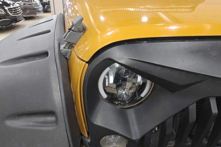 Used Jeep Wrangler 2014 3.0L Sahara Four-Door Edition