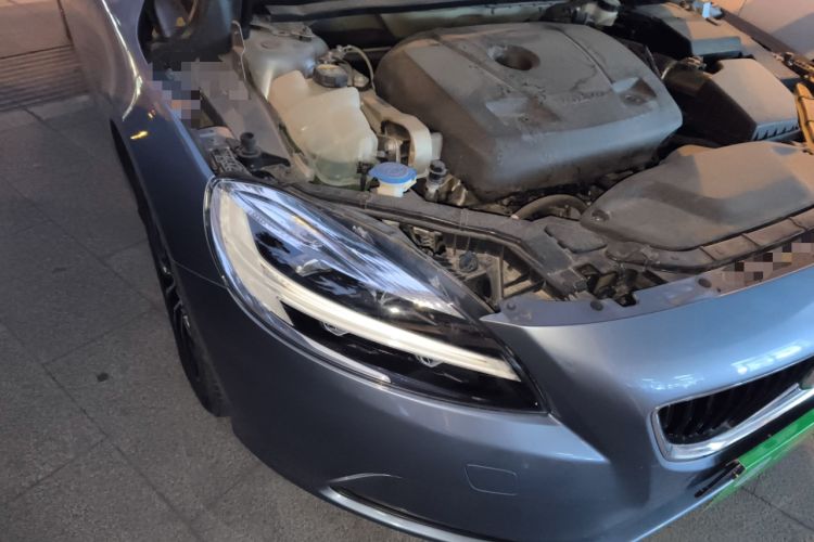 Used Volvo V40 2019 T3 Zhiyi Edition
