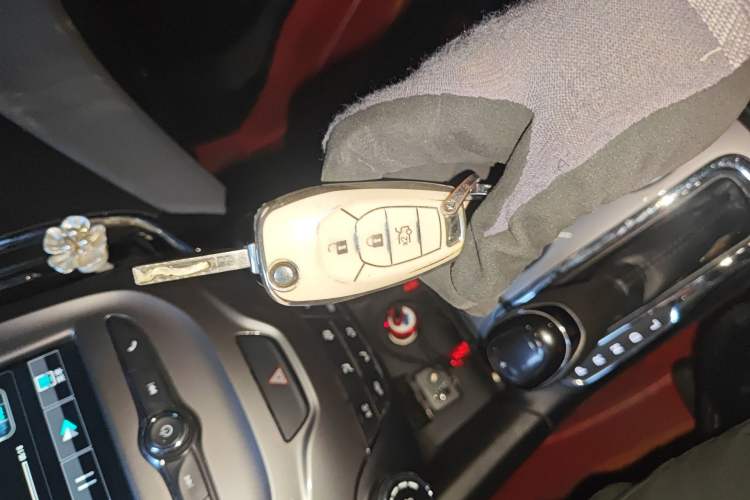 Used Chevrolet Cruze 2018 Revised Version 320 Automatic Pioneer Edition Vehicle Key