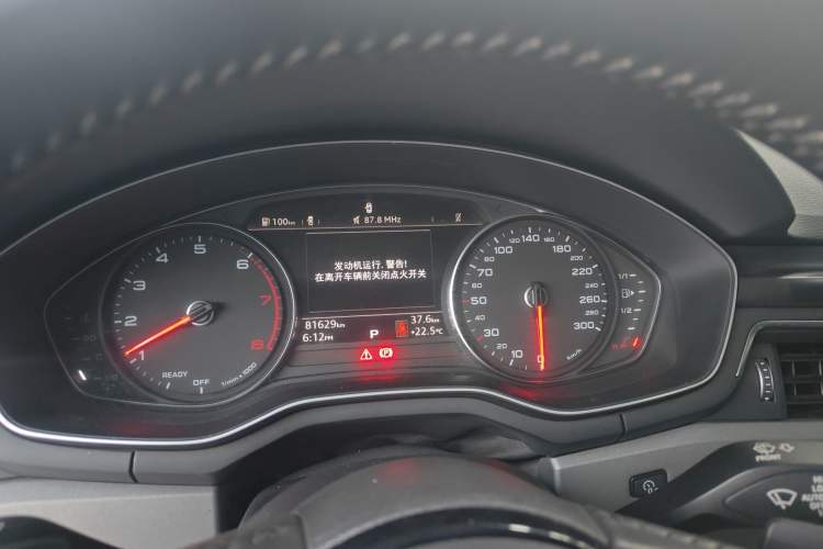 Used Audi A4L 2018 30th Anniversary Edition 30 TFSI Ambition Model
