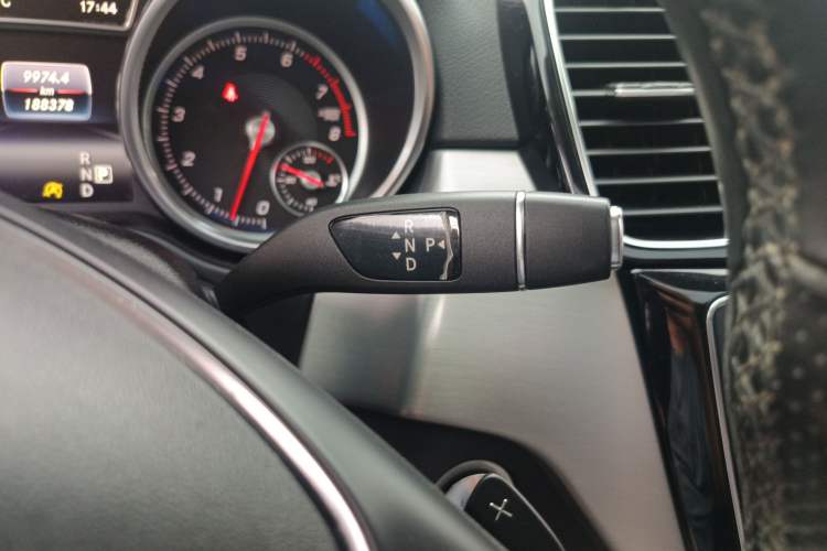 Used Mercedes-Benz GLE Coupe 2015 GLE 400 4MATIC Coupe SUV Gear Lever