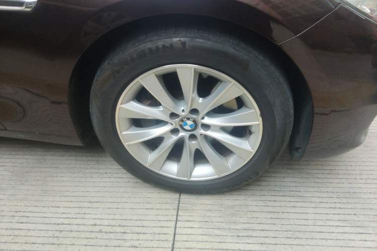 Used BMW 5 Series GT 2015 528i Leading Model
