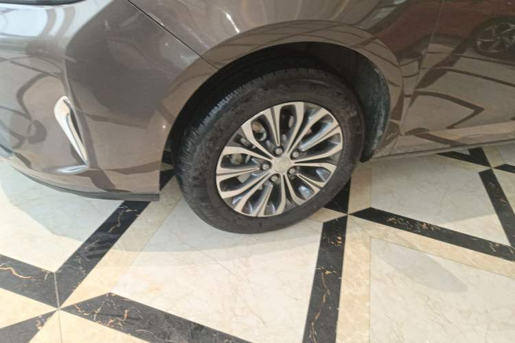 Used Buick GL8 2021 Land Cruiser Executive Class 652T Comfort Model
