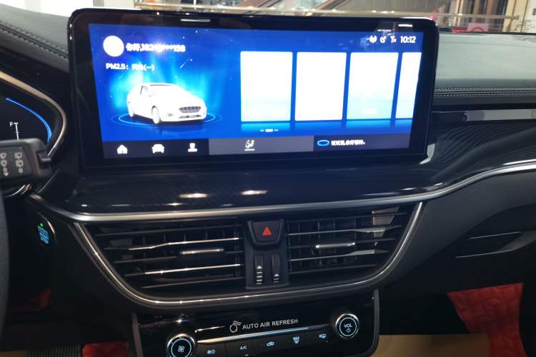 Used Ford Focus 2021 Hatchback EcoBoost 180 Automatic Titanium Edition Audio And AC Panel