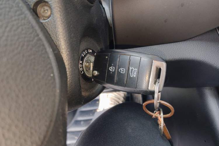 Used Kia Sportage R 2015 2.0L Automatic Two-Wheel Drive GL
