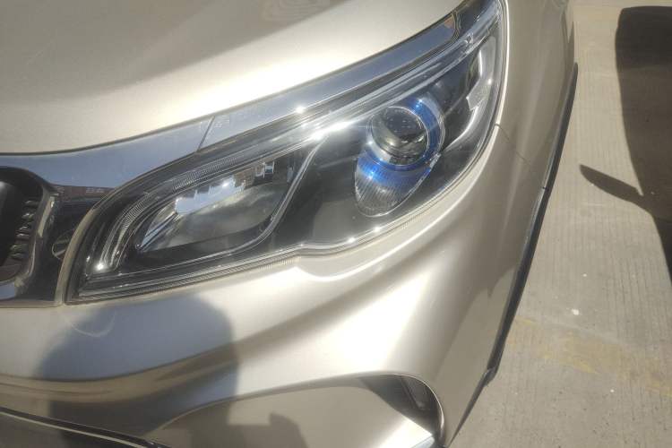 Used Geely Auto Vision X3 2017 1.5L Manual Luxury Model Left Front Headlight