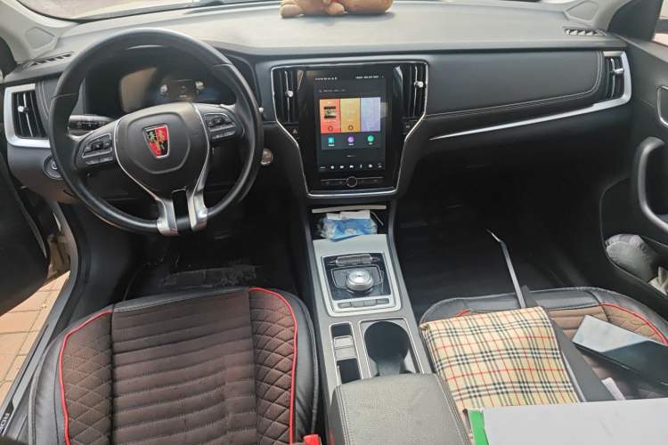 Used Roewe i6 New Energy 2017 45T Hybrid Connect & Smart Enjoyment Edition
