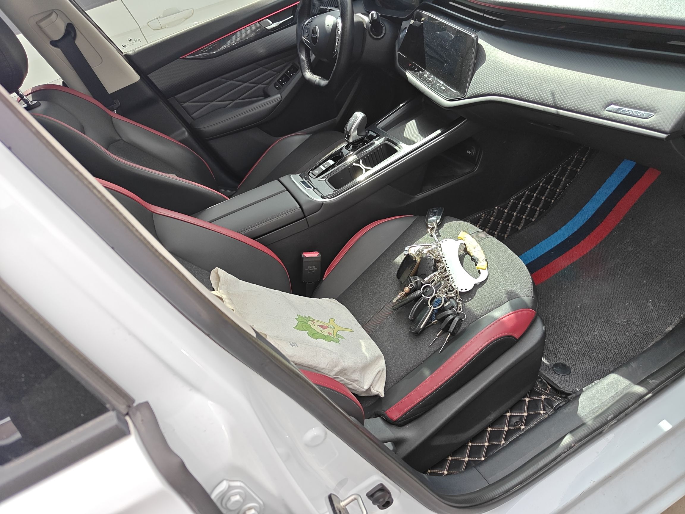 Dongfeng Aeolus Yixuan MAX 2023 1.5T Super-Powered Dad Edition — снимка 19