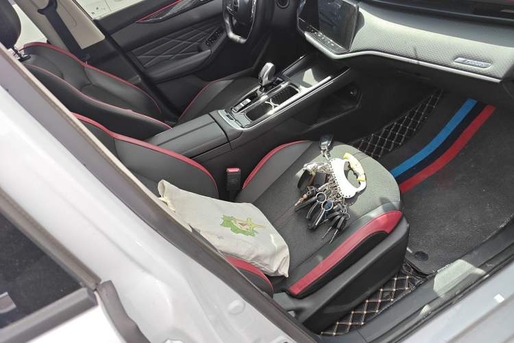 Used Dongfeng Aeolus Yixuan MAX 2023 1.5T Super-Powered Dad Edition
