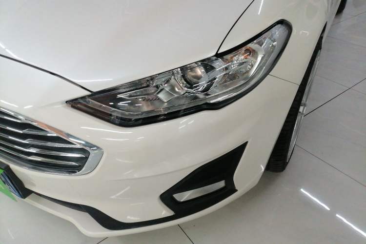 Used Ford Mondeo 2018 EcoBoost 180 Smart Control Fashion Model China V Standard