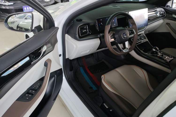 Used BYD Qin PLUS 2023 Champion Edition DM-i 120KM Beyond Model