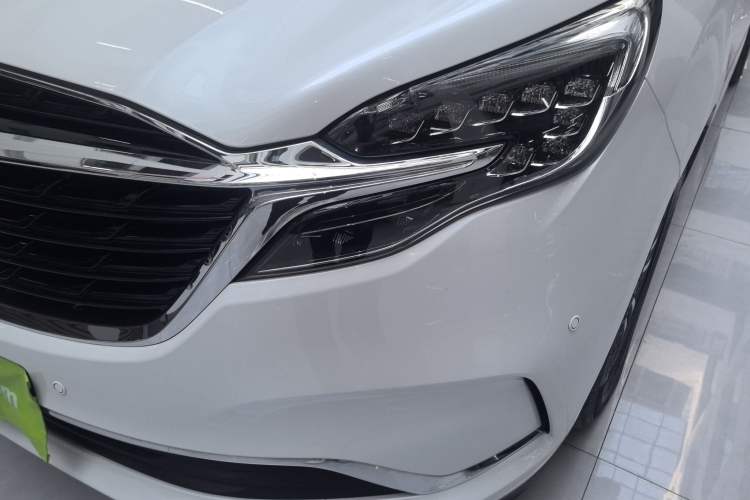 Used Buick GL8 2021 ES Landtrek 653T Comfort Edition