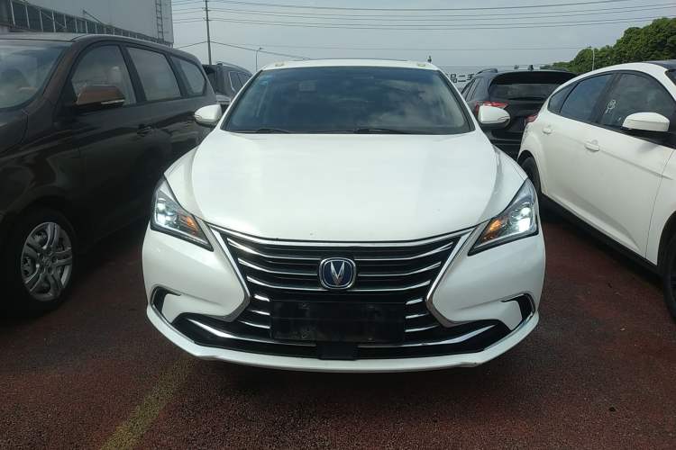 Used CHANGAN Eado 2019 High-Energy Edition 1.6L GDI Manual Pioneer Model China VI Standard Front