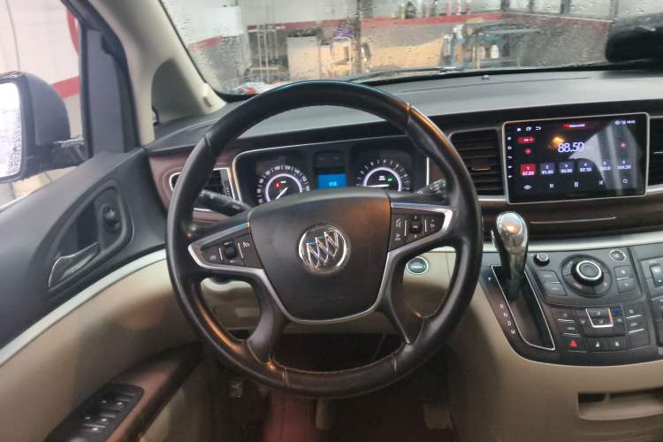 Used Buick GL8 2018 28T Luxury Model China VI Standard
