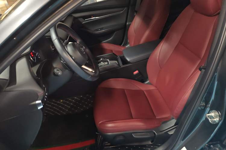 Used Mazda 3 Axela 2022 2.0L Automatic Premium Black Obsidian Edition
