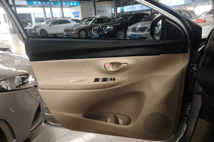 Used Toyota YARiS L Zhi Xiang 2017 1.5E CVT Dynamic Edition
