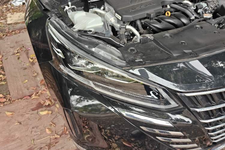 Used Nissan Teana 2024 2.0L XE Genuine Edition Right Front Headlight