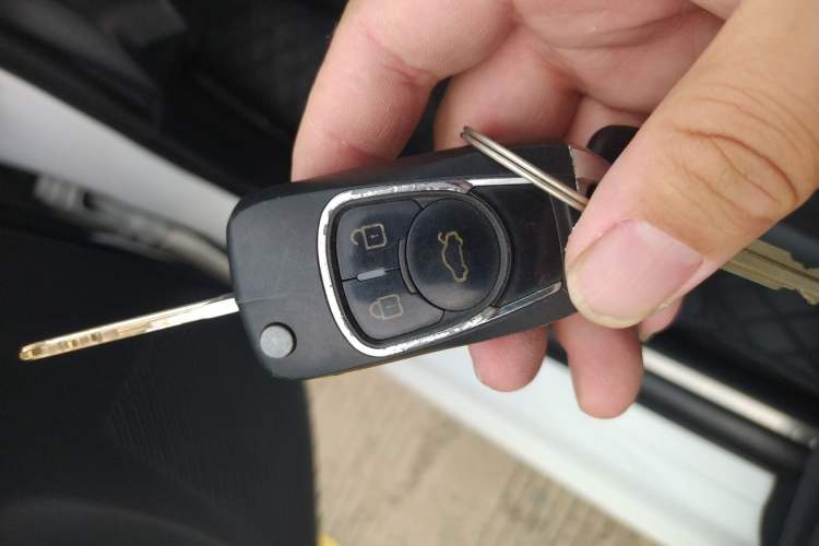 Used Toyota YARiS L Zhi Xiang 2018 1.5E CVT Champion Limited Edition Vehicle Key