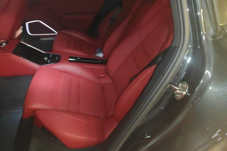 Used Porsche Panamera 2023 Panamera 4 Executive Long Wheelbase 2.9T Left Rear Seat