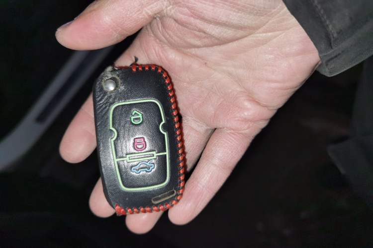 Used Roewe RX5 2016 30T Two-Wheel Drive Automatic Internet Smart Edition
