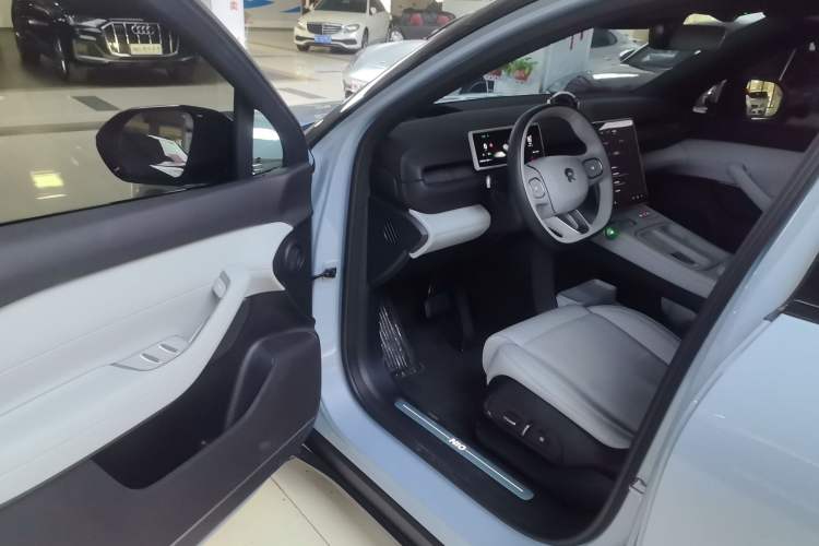 Used Nio ES6 2024 75 kWh Driver Seat