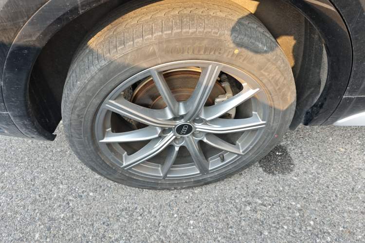 Used Audi Q5L 2022 40T Fashionable and Dynamic Model
