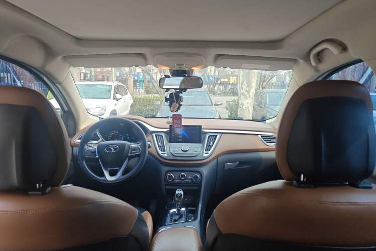 Used Soueast DX7 2015 1.5T Automatic Luxury Model