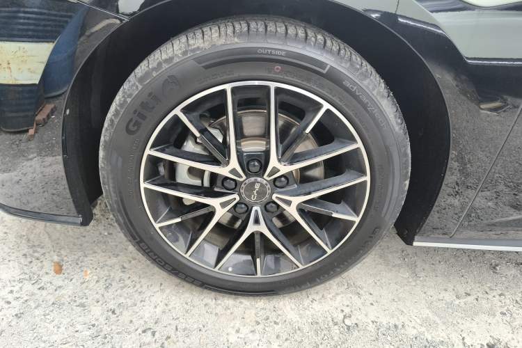 Used BYD Seal 2023 DM-i 1.5L 121km Prestige Model Left Front Wheel Hub
