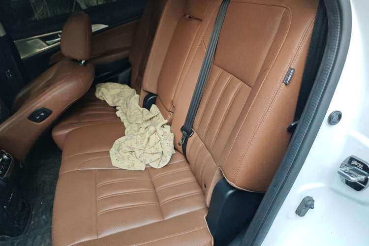 Used CHANGAN CS95 2017 2.0T Four-Wheel Drive ZhiZun Edition
